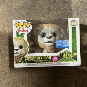 Funko Pop! Movies Cowardly Lion Flocked Figure - White, Tan, Black